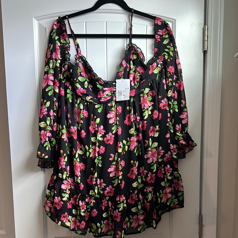 Floral Black and Pink Women's Top